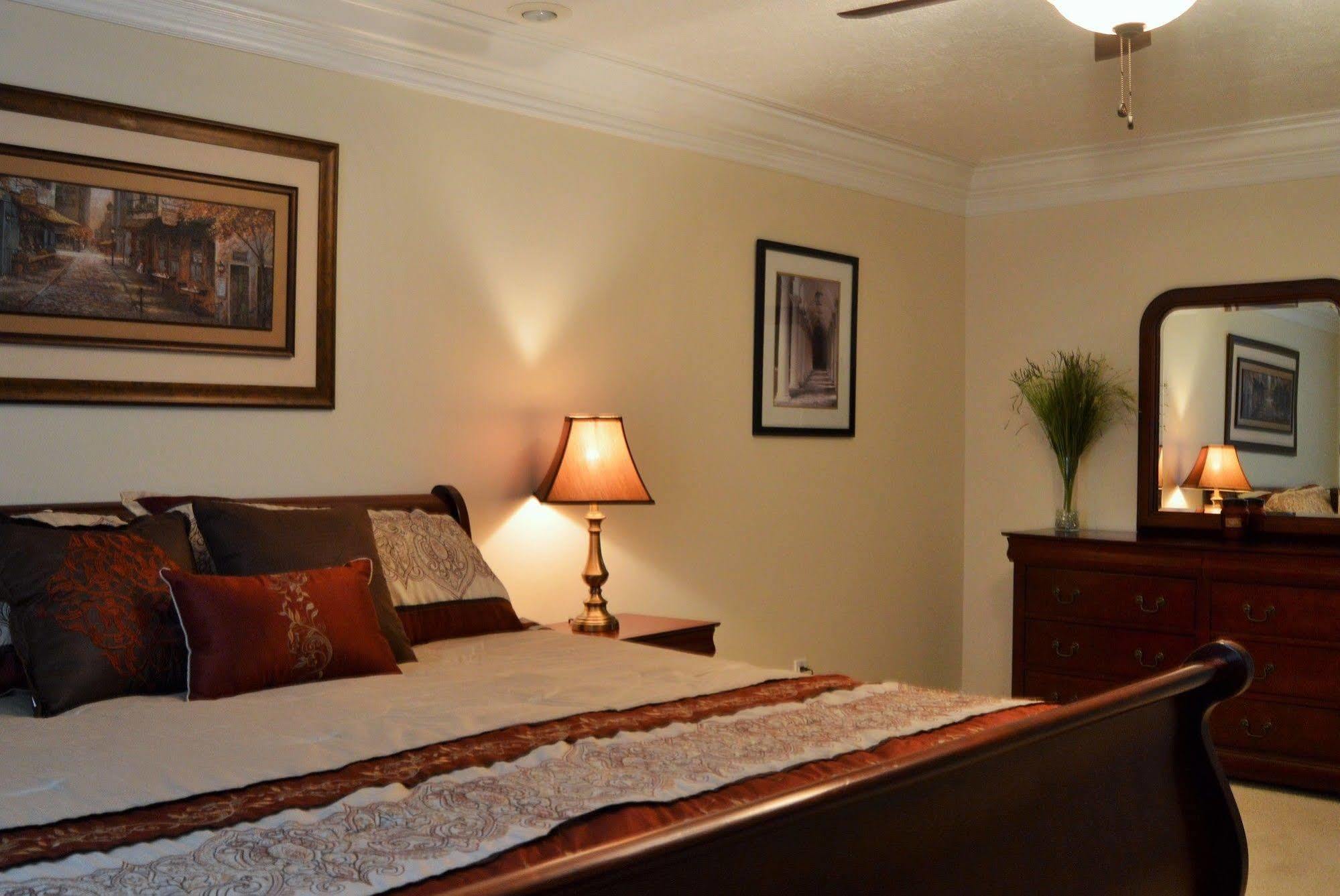 Lafayette Grand Manor Apartment Waynesville Bagian luar foto