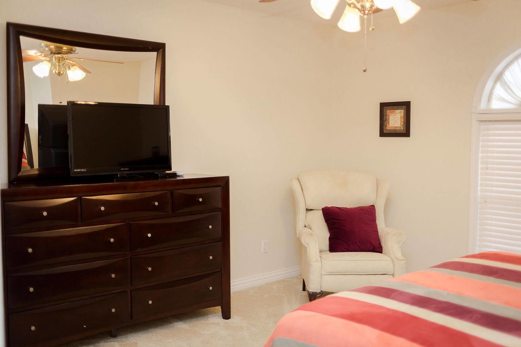 Lafayette Grand Manor Apartment Waynesville Bagian luar foto
