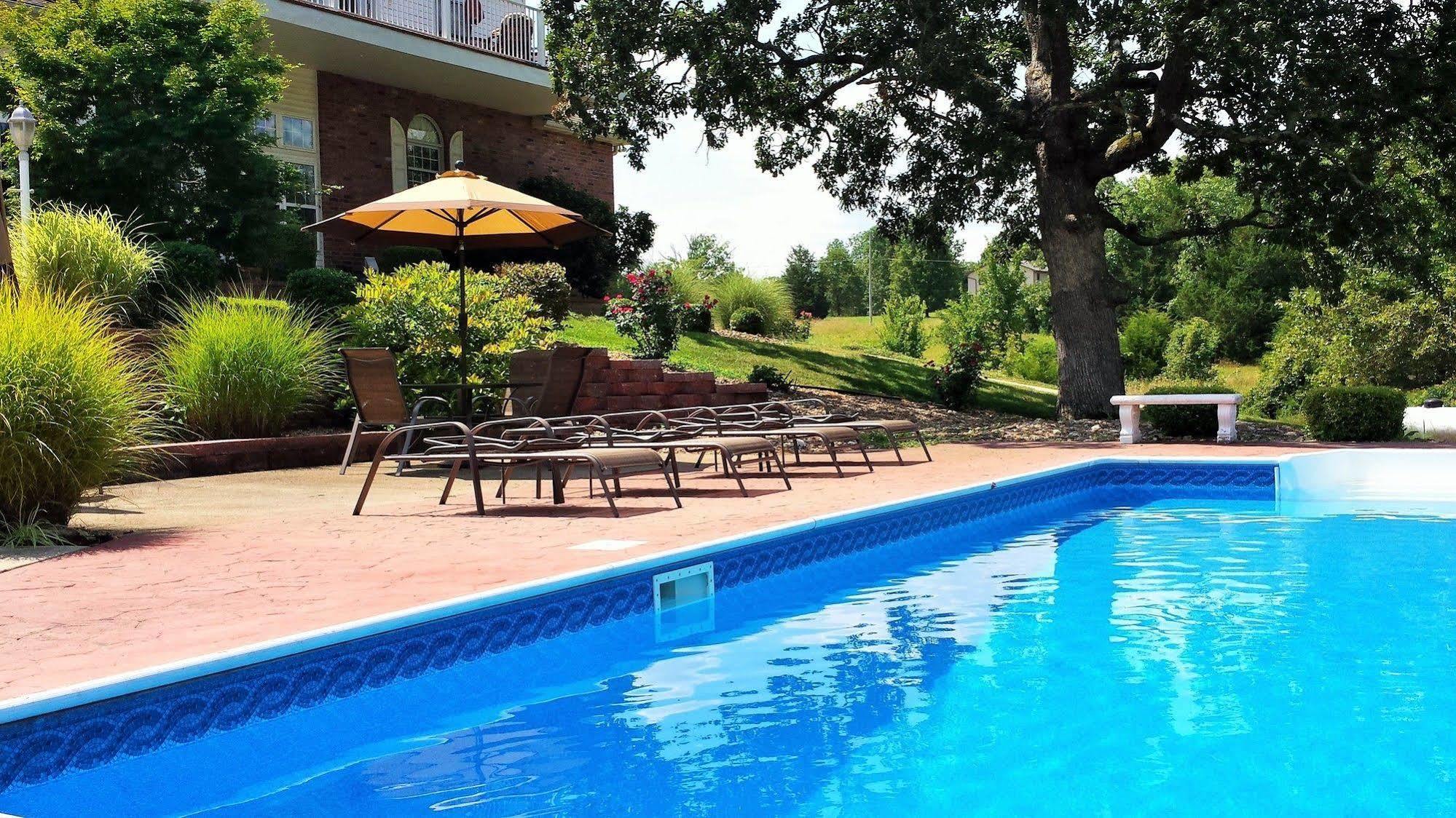 Lafayette Grand Manor Apartment Waynesville Bagian luar foto